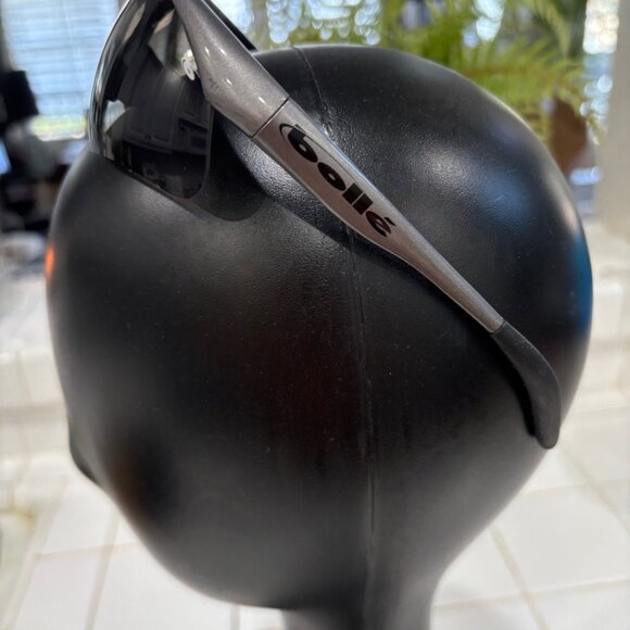 NWOT - Bolle Breakaway Sports Glasses with 2 lens tints and leather case - Picture 2 of 8